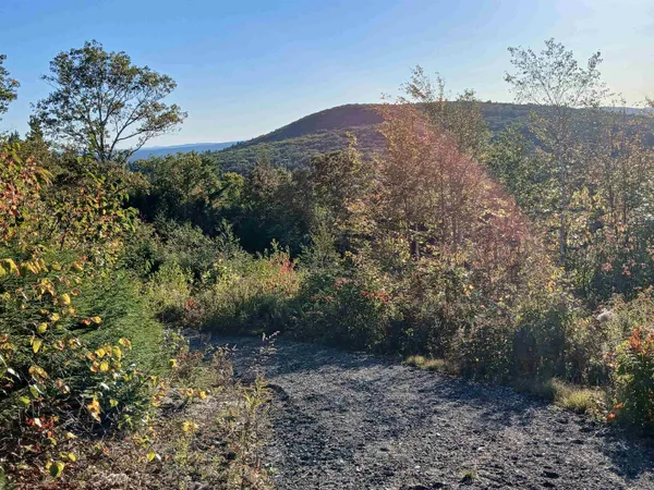 $1,500,000 | 34 Kings Highway, New Durham, NH 03855