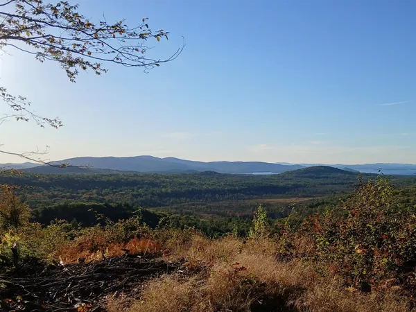 $1,500,000 | 34 Kings Highway, New Durham, NH 03855