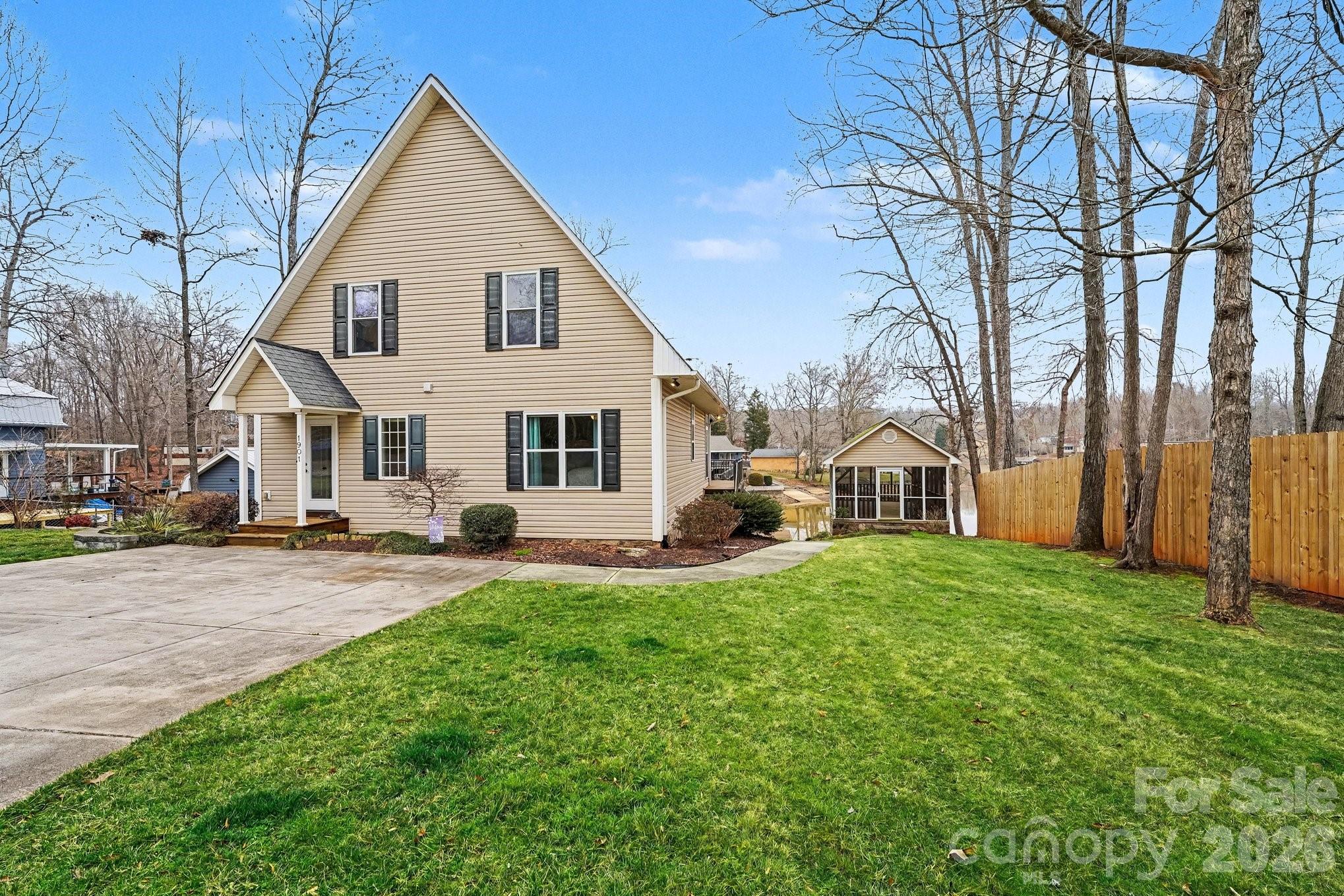 1901 Warf Road Lexington, NC 27292 - Photo 4 of 48 Gallery Image 4