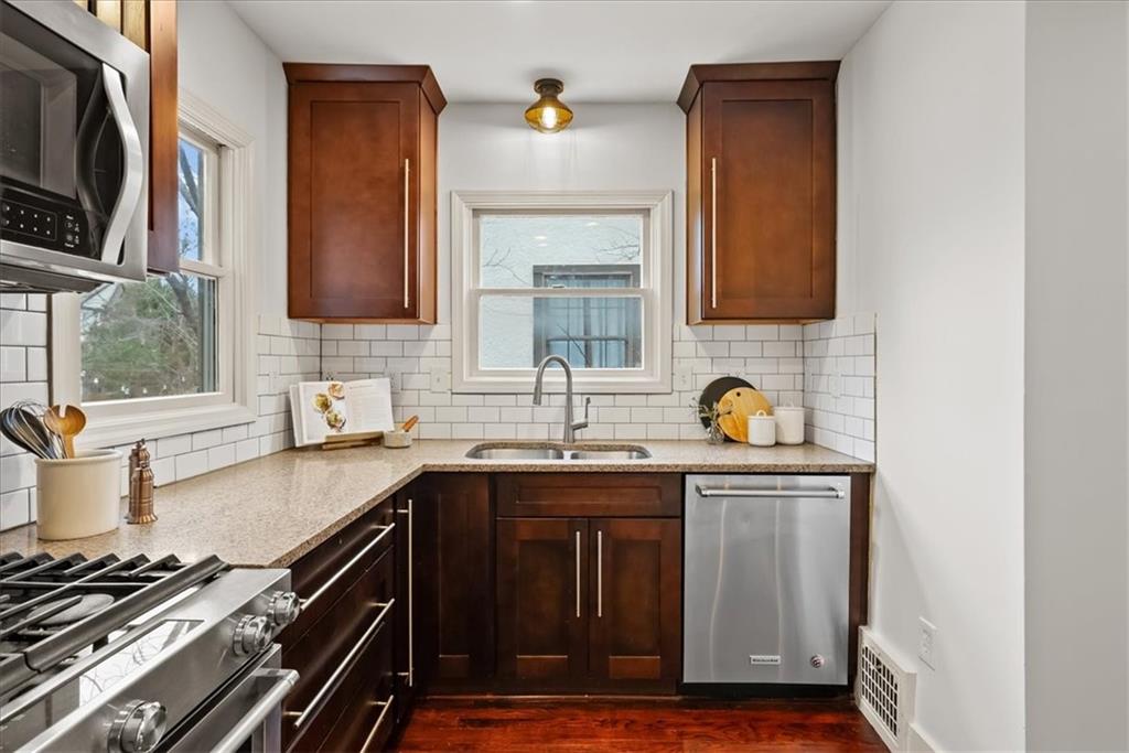 4910 State Line Road Westwood Hills, KS 66205 - Photo 11 of 42