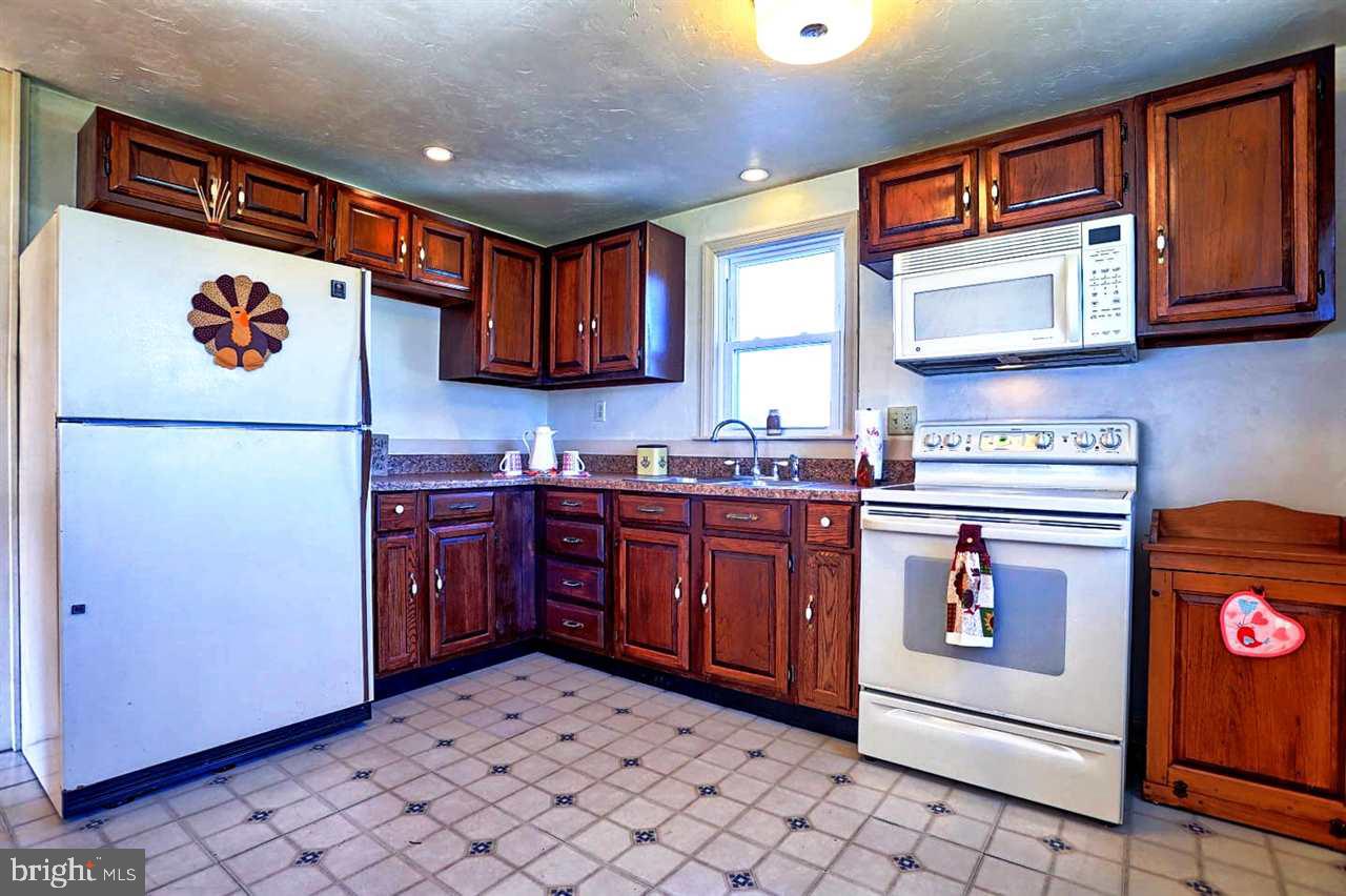 6551 York Road Spring Grove, PA 17362 - Photo 2 of 30