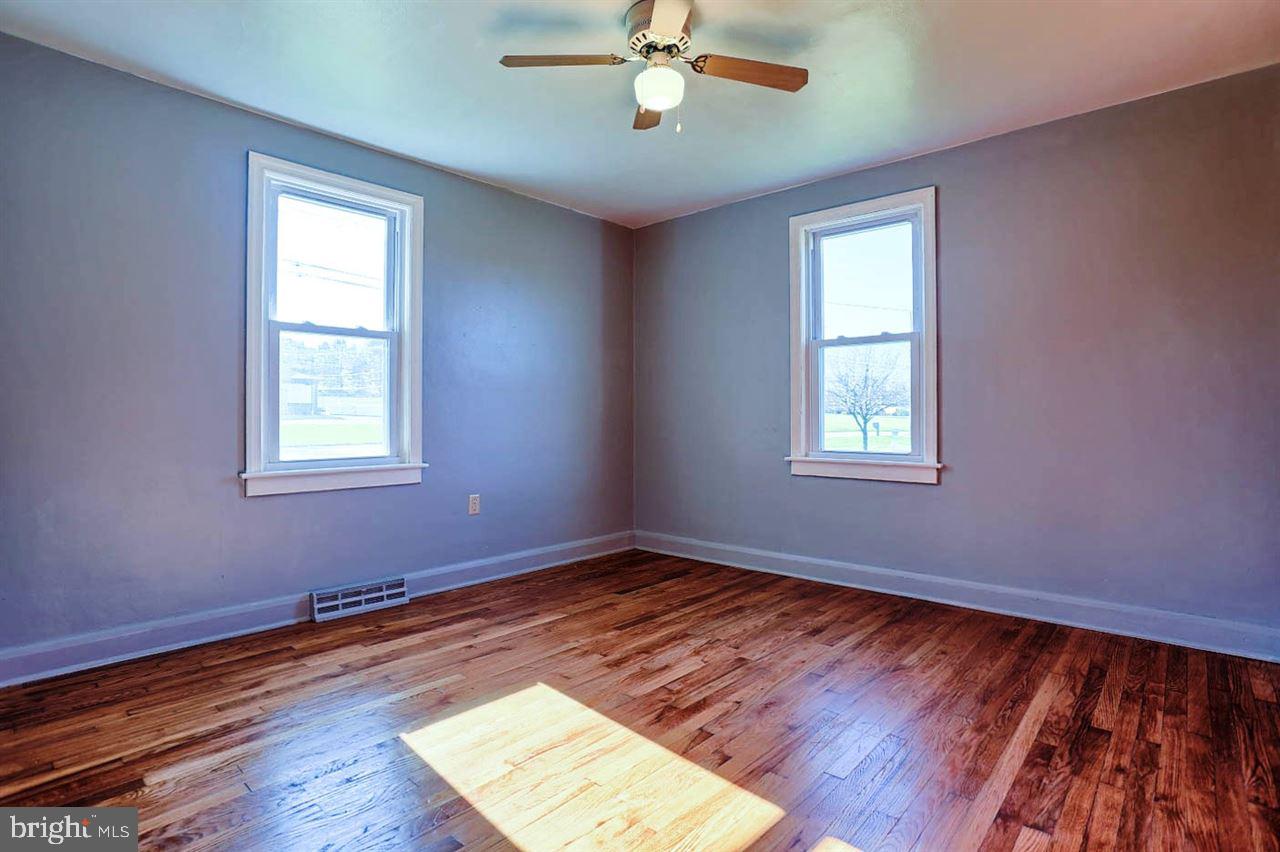 6551 York Road Spring Grove, PA 17362 - Photo 14 of 30