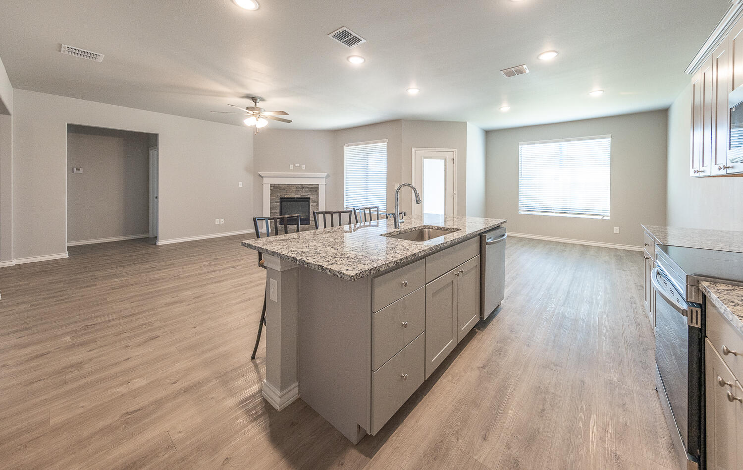 703 East 17th Street Wolfforth, TX 79382 - Photo 11 of 27 2L9A1130