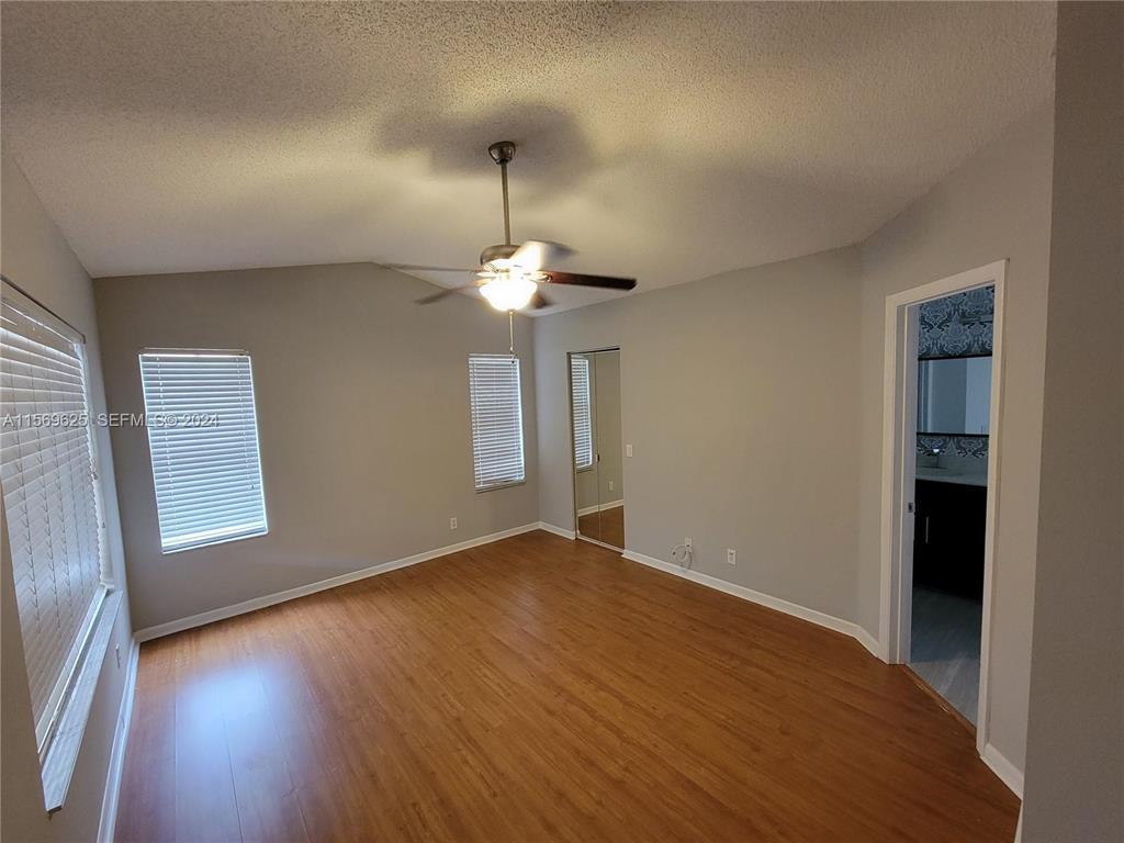 928 Falling Water Road Weston, FL 33326 - Photo 11 of 37 #11