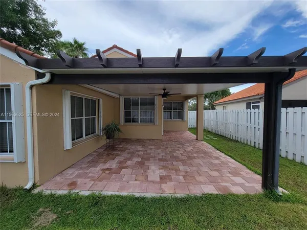 $4,490 | 928 Falling Water Road, Weston, FL 33326