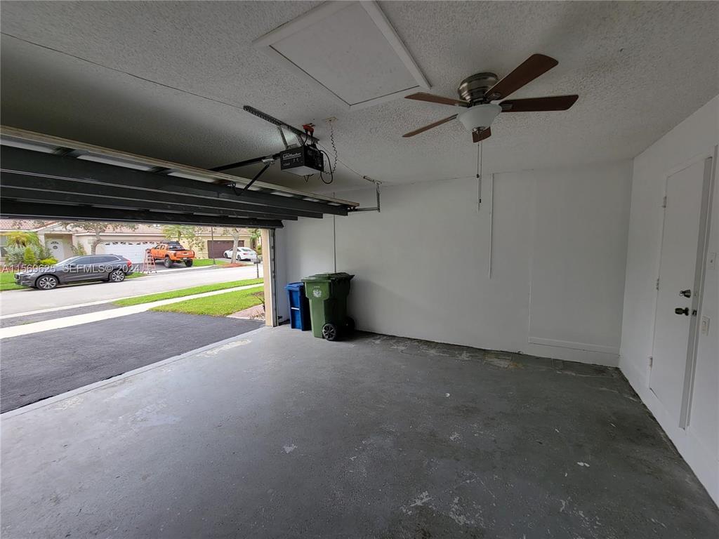 928 Falling Water Road Weston, FL 33326 - Photo 35 of 37 #35