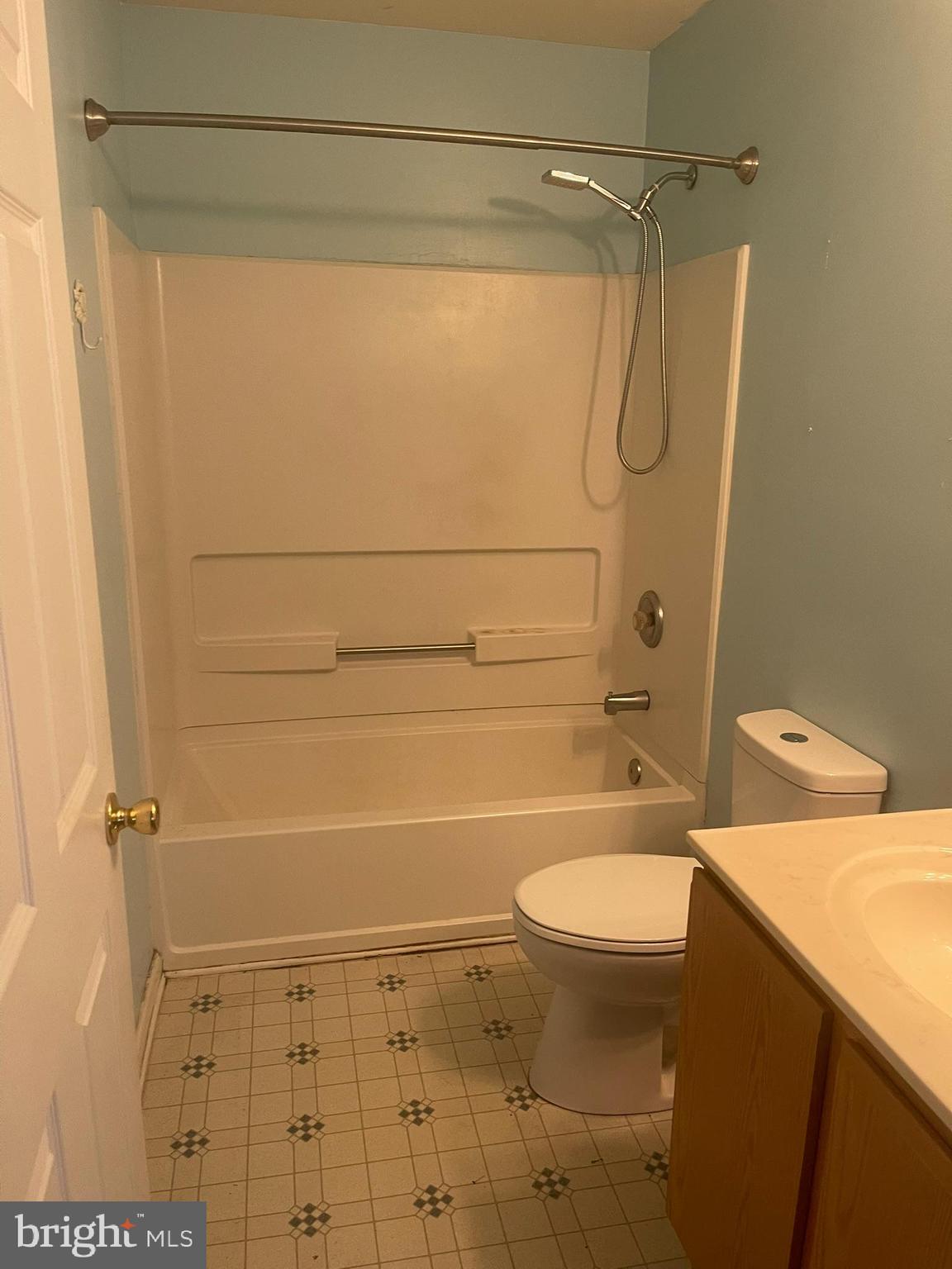 332 Liborio Drive Middletown, DE 19709 - Photo 38 of 46 a bathroom with a shower a toilet and sink