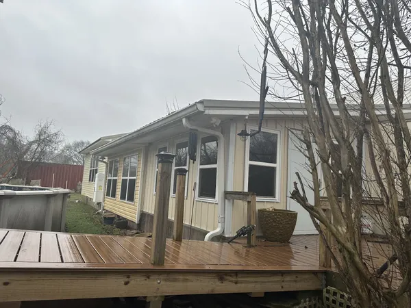 front view of house with a yard