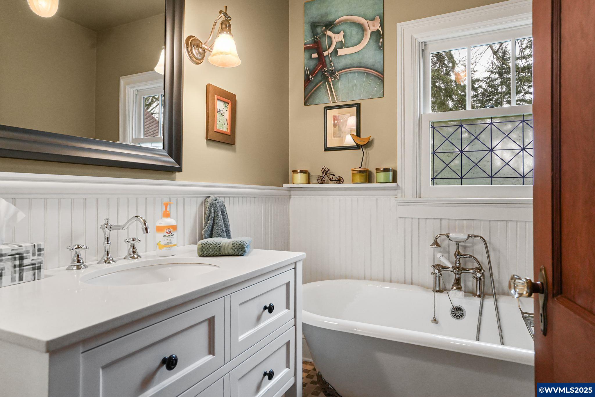 1557 Orchard Heights Road Northwest Salem, OR 97304 - Photo 15 of 48