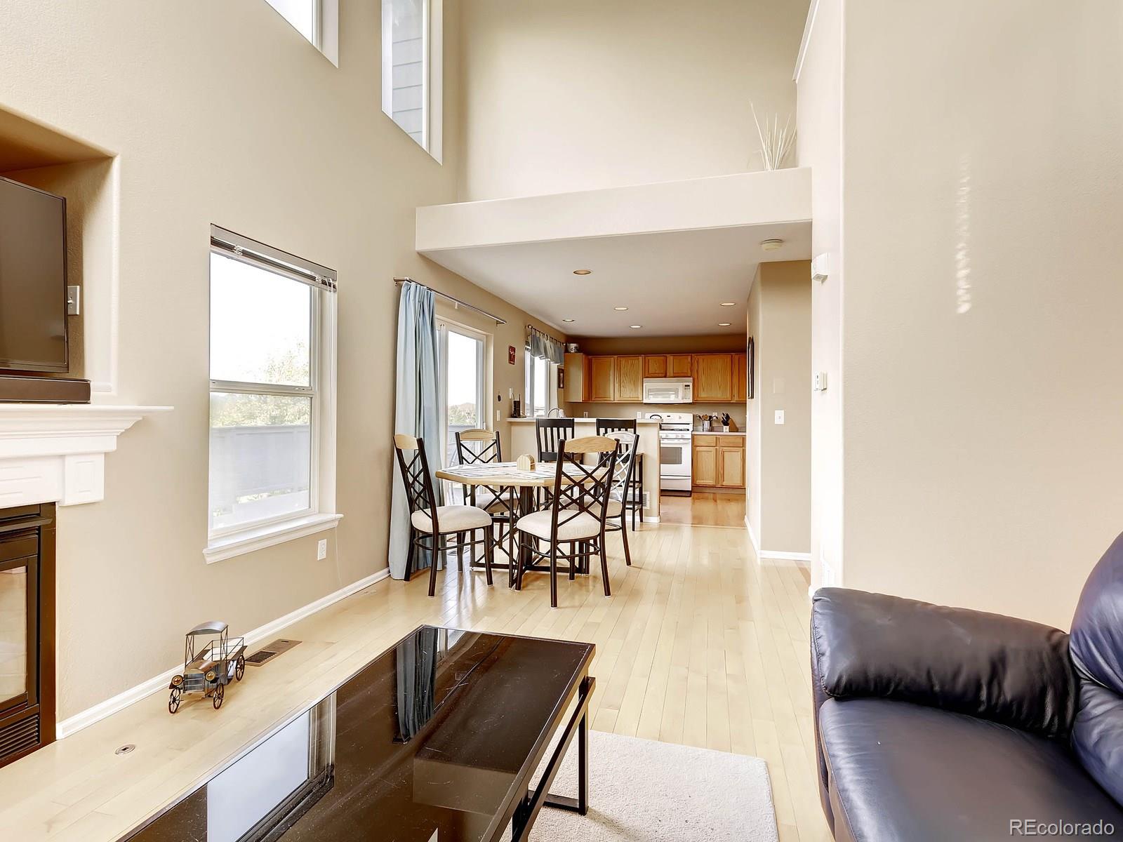 9771 Burberry Way Highlands Ranch, CO 80129 - Photo 7 of 28 Gallery Image 7