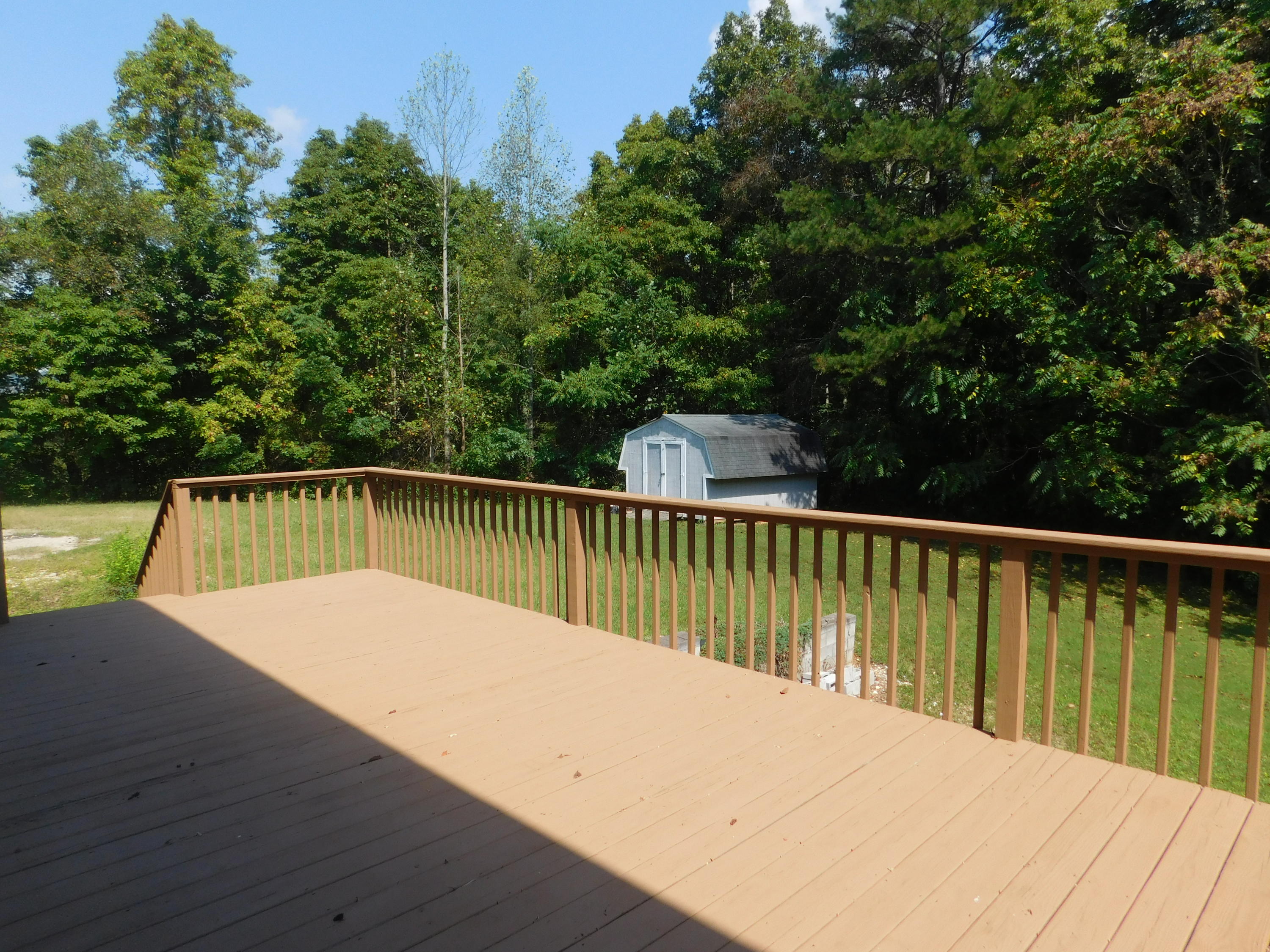 399 Hunley Road Speedwell, TN 37870 - Photo 34 of 39 DSCN4017