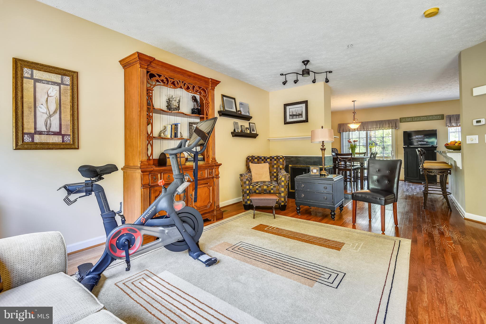 1218 Breckenridge Circle Riva, MD 21140 - Photo 12 of 44 Living Room