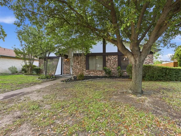 $315,000 | 2204 Ridgedale Drive, Carrollton, TX 75006