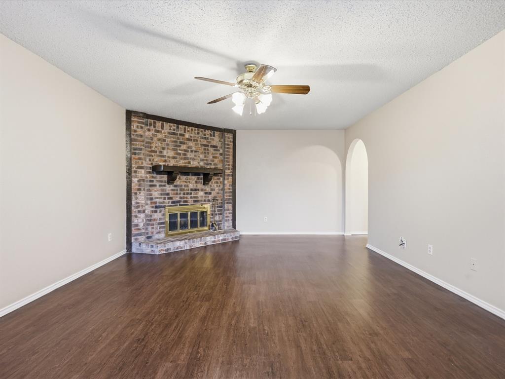 2204 Ridgedale Drive Carrollton, TX 75006 - Photo 4 of 28