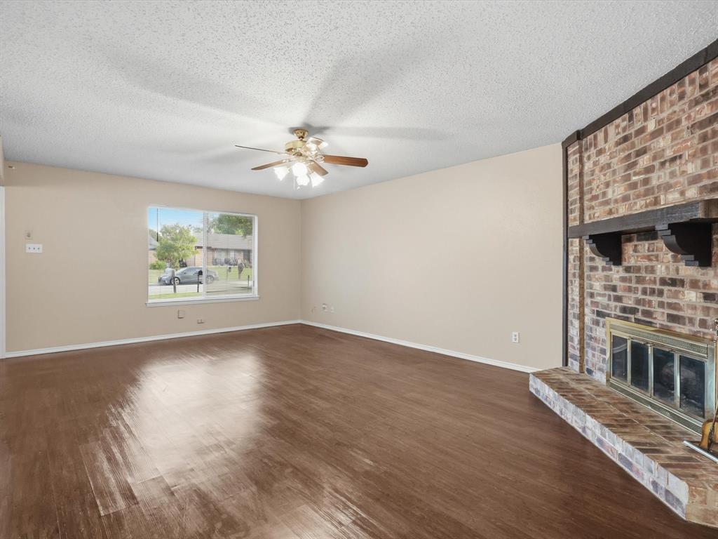 2204 Ridgedale Drive Carrollton, TX 75006 - Photo 9 of 28