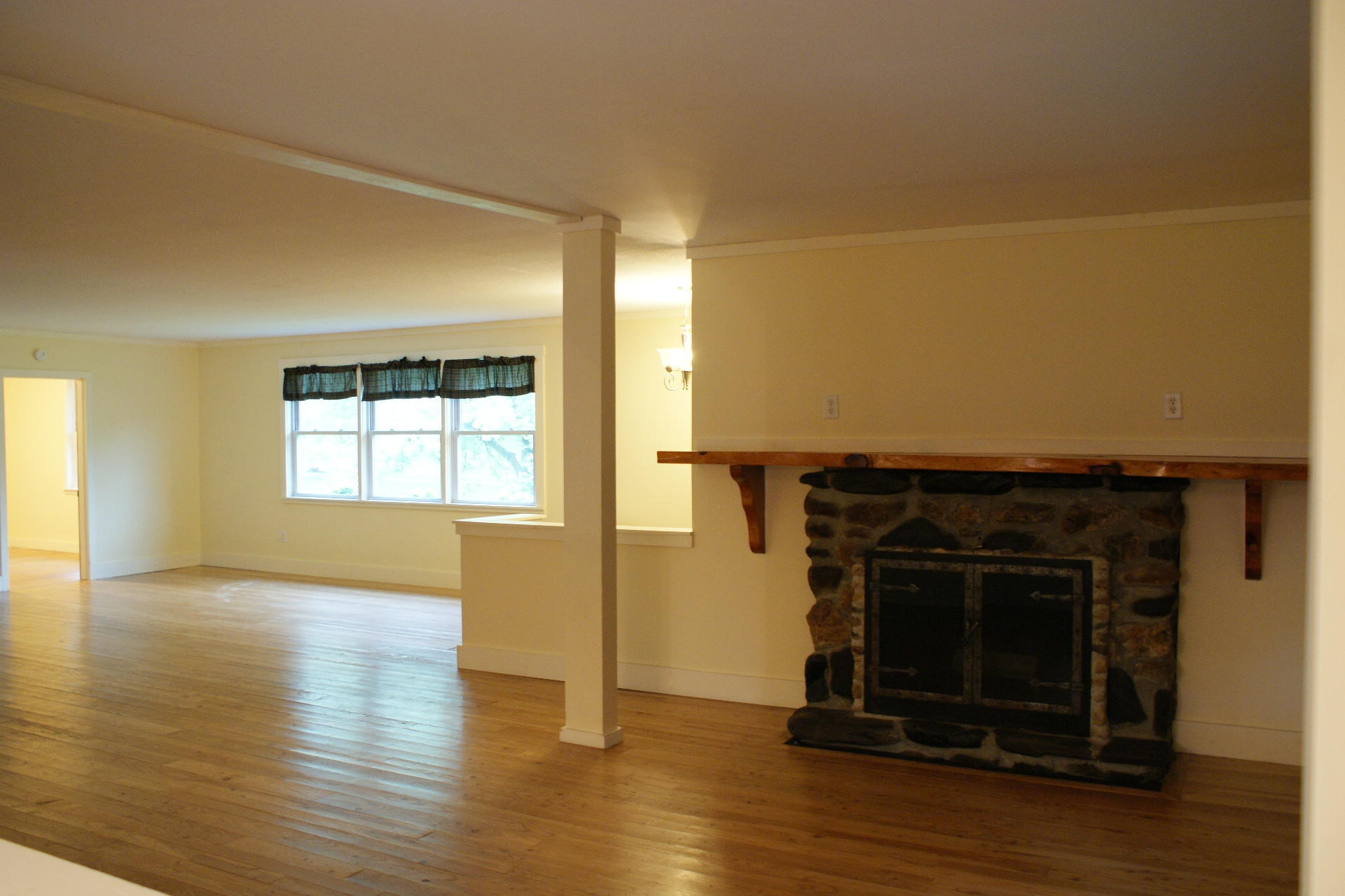 47 Main Street Stratton, ME 04982 - Photo 4 of 30 Living