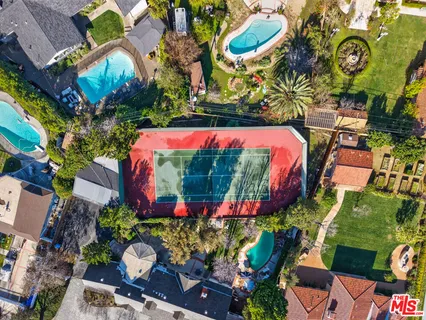 $1,850,000 | 5119 Quakertown Avenue, Woodland Hills, CA 91364