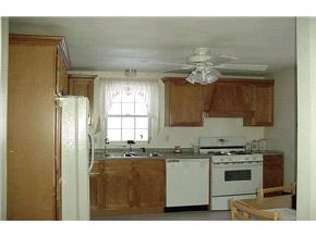 193 Mt Delight Road Deerfield, NH 03037 - Photo 4 of 5