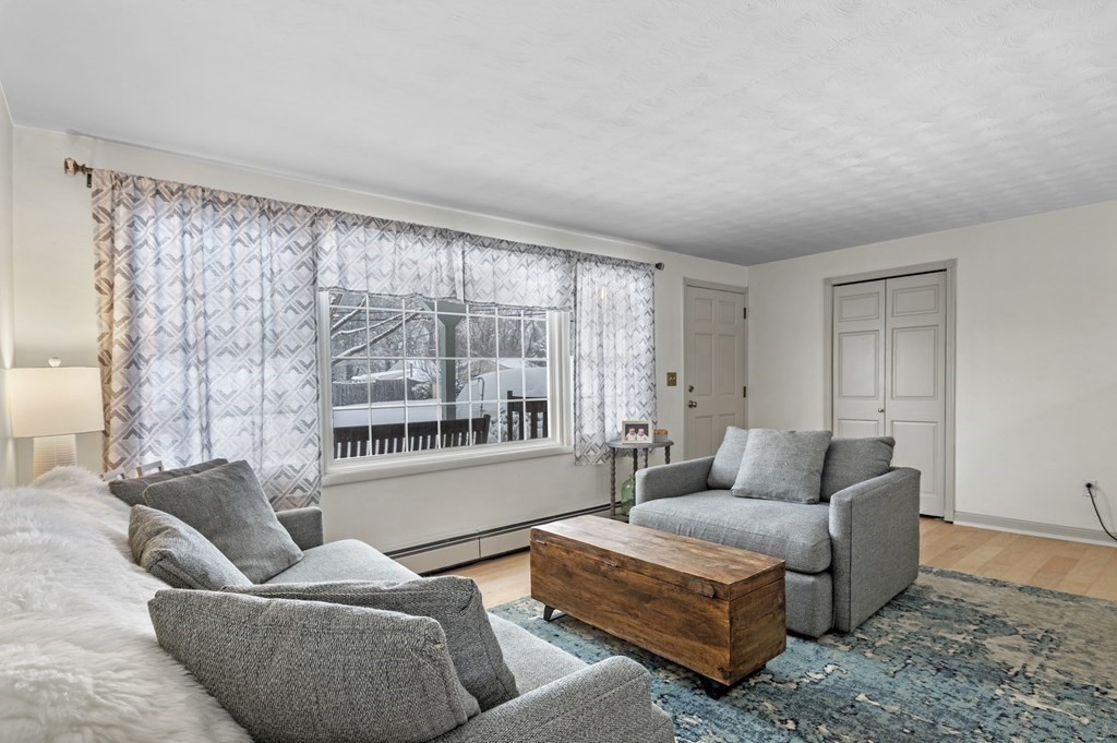 5 Bradford Road Danvers, MA 01923 - Photo 4 of 30