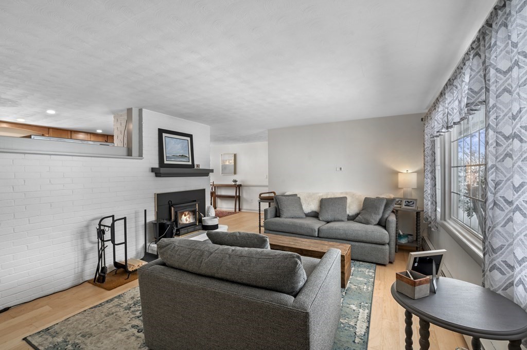 5 Bradford Road Danvers, MA 01923 - Photo 5 of 30