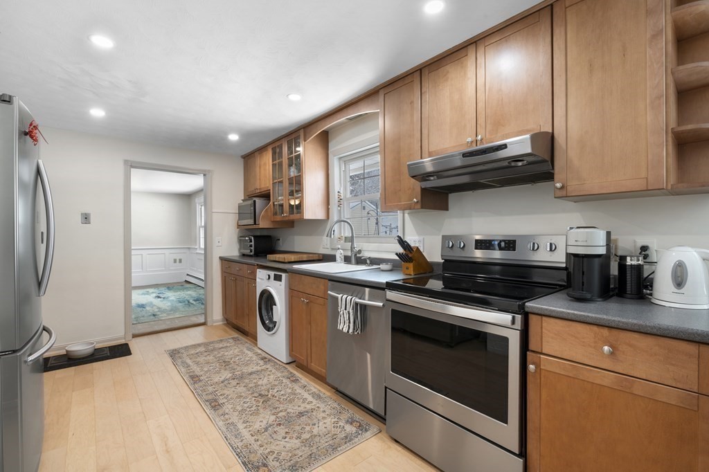 5 Bradford Road Danvers, MA 01923 - Photo 10 of 30