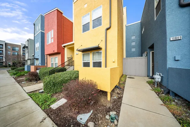 $459,000 | 10847 Wraysbury Way, Rancho Cordova, CA 95670