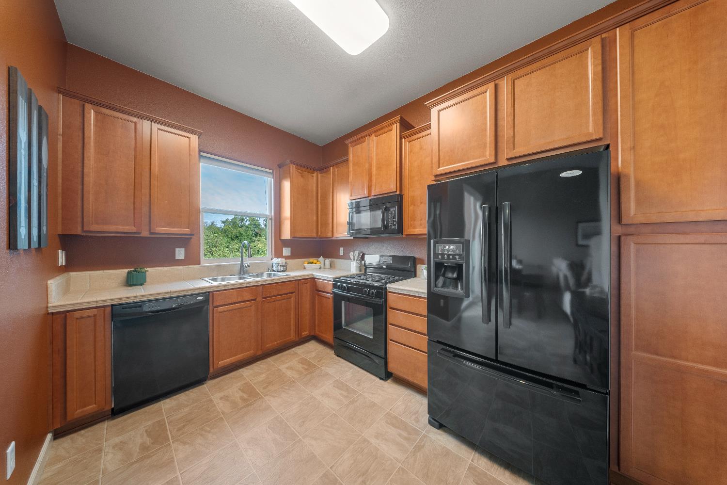 10847 Wraysbury Way Rancho Cordova, CA 95670 - Photo 3 of 28