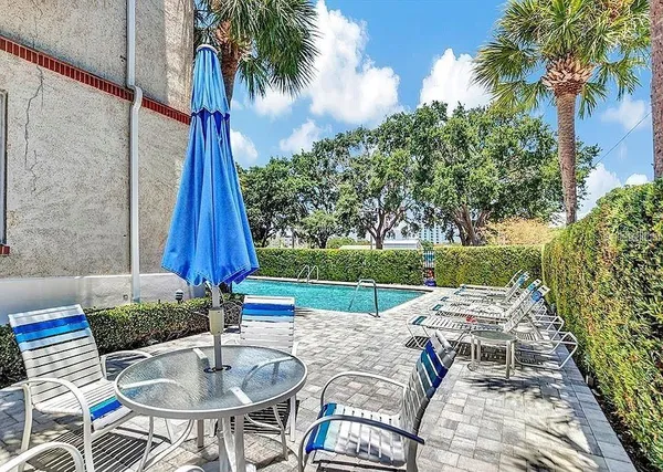$319,000 | 701 Mirror Lake Drive North, Unit 120, St. Petersburg, FL 33701