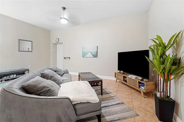 $319,000 | 701 Mirror Lake Drive North, Unit 120, St. Petersburg, FL 33701