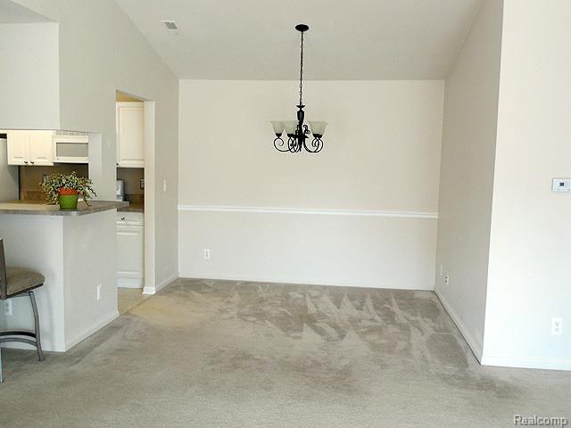 5366 Brookemonte Circle Rochester, MI 48306 - Photo 6 of 9 BrookemonteDA, 5366.jpg