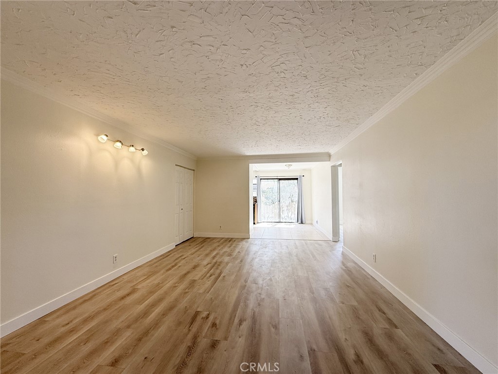 231 Springview Irvine, CA 92620 - Photo 2 of 23