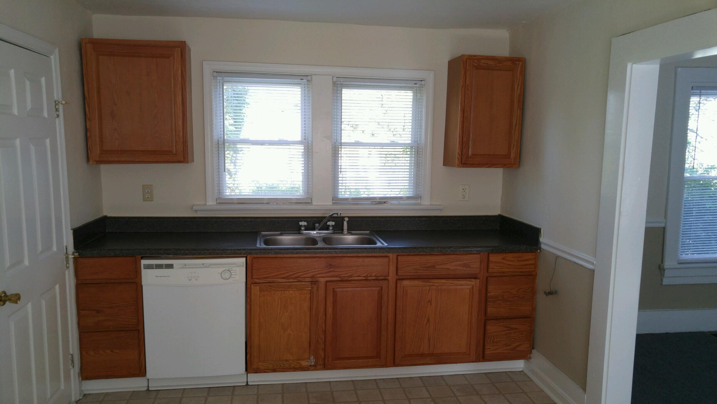622 Rutherford Avenue Northwest Roanoke, VA 24016 - Photo 3 of 33 0408161055