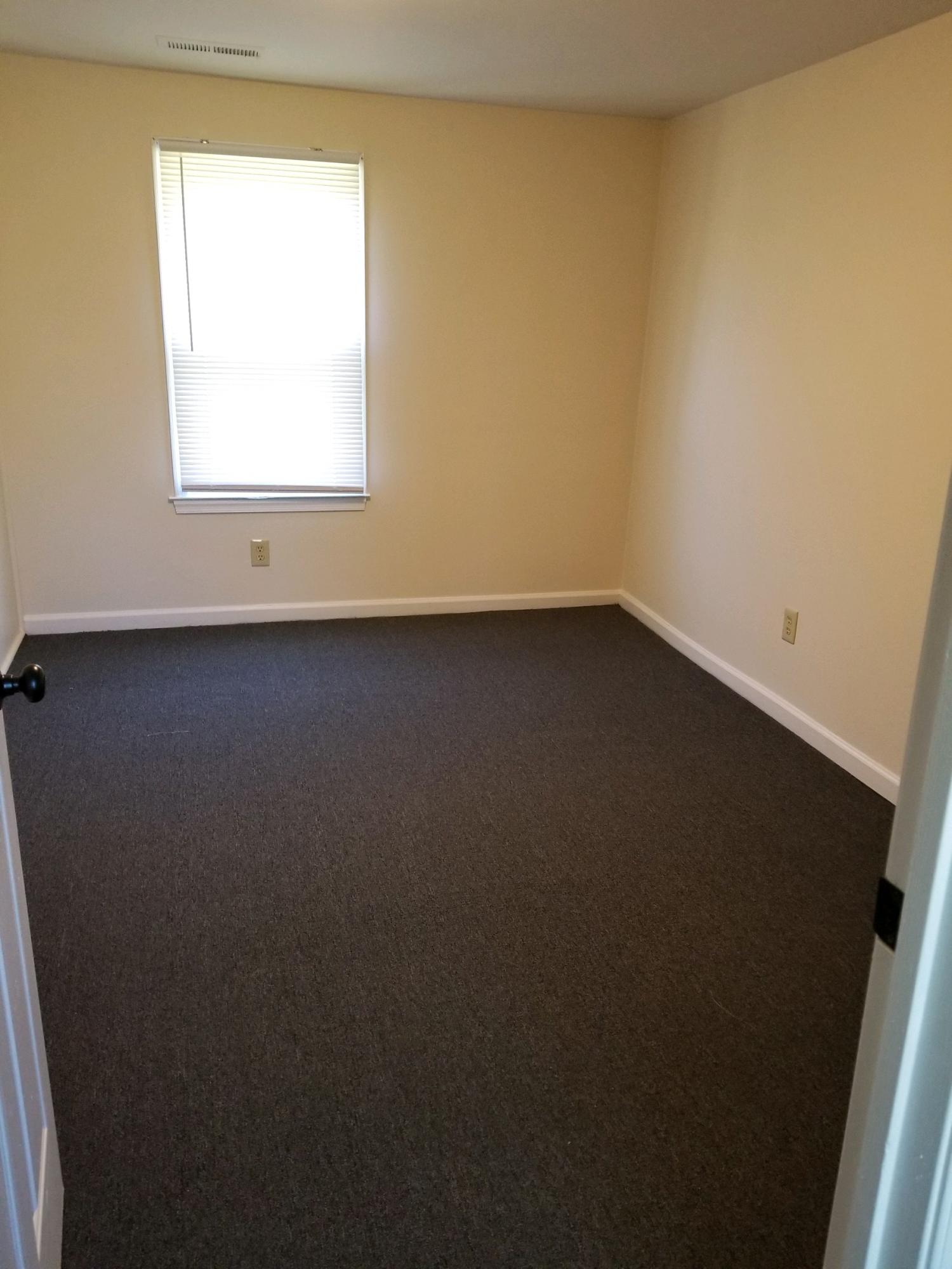 622 Rutherford Avenue Northwest Roanoke, VA 24016 - Photo 30 of 33 bedroom 2aa