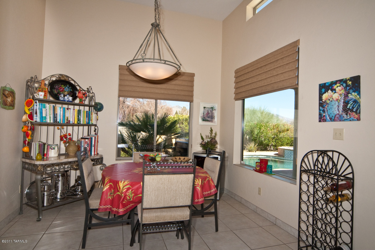 6054 North Panorama Ridge Place Tucson, AZ 85704 - Photo 11 of 36
