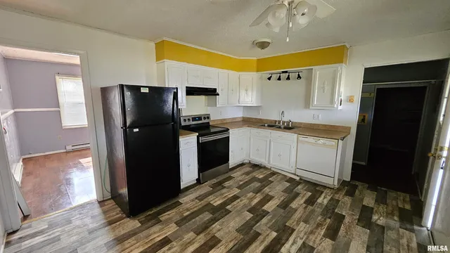 $69,900 | 99 Iroquois Street, McClure, IL 62957