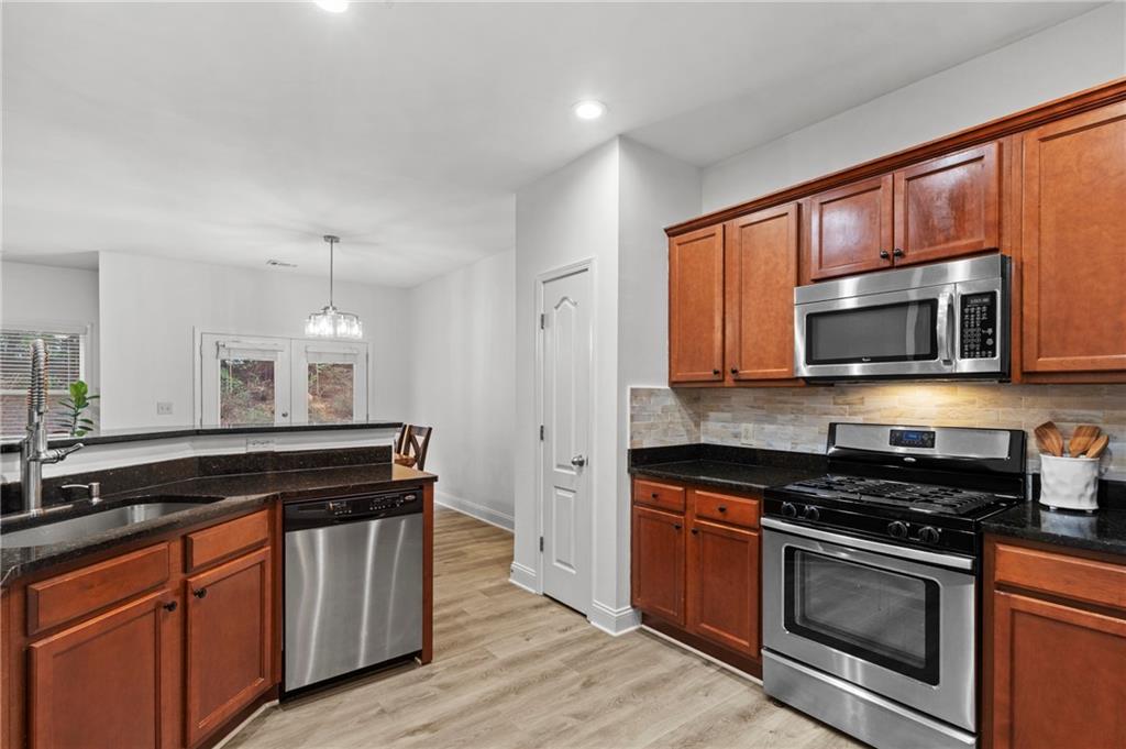 2382 Harpers Way Duluth, GA 30097 - Photo 14 of 36