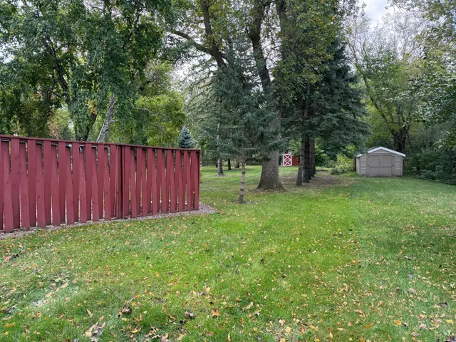 $389,750 | 2219 Clare Drive, North Mankato, MN 56003