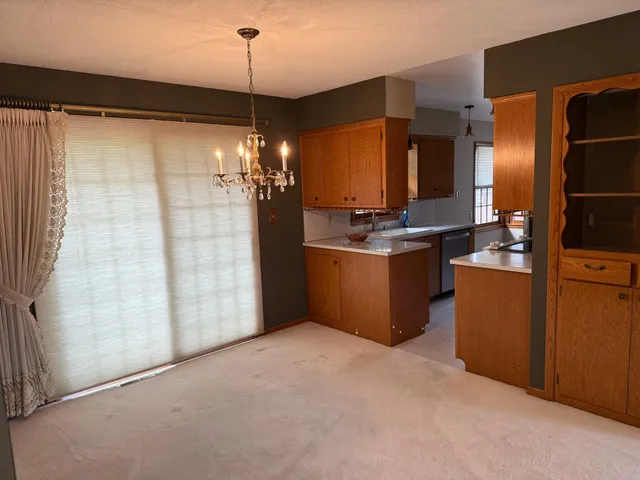 $389,750 | 2219 Clare Drive, North Mankato, MN 56003