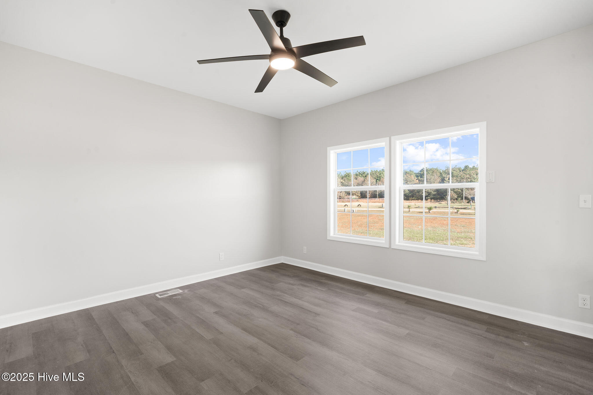 124 Fieldcrest Lane Beulaville, NC 28518 - Photo 10 of 29 124fieldcrest10