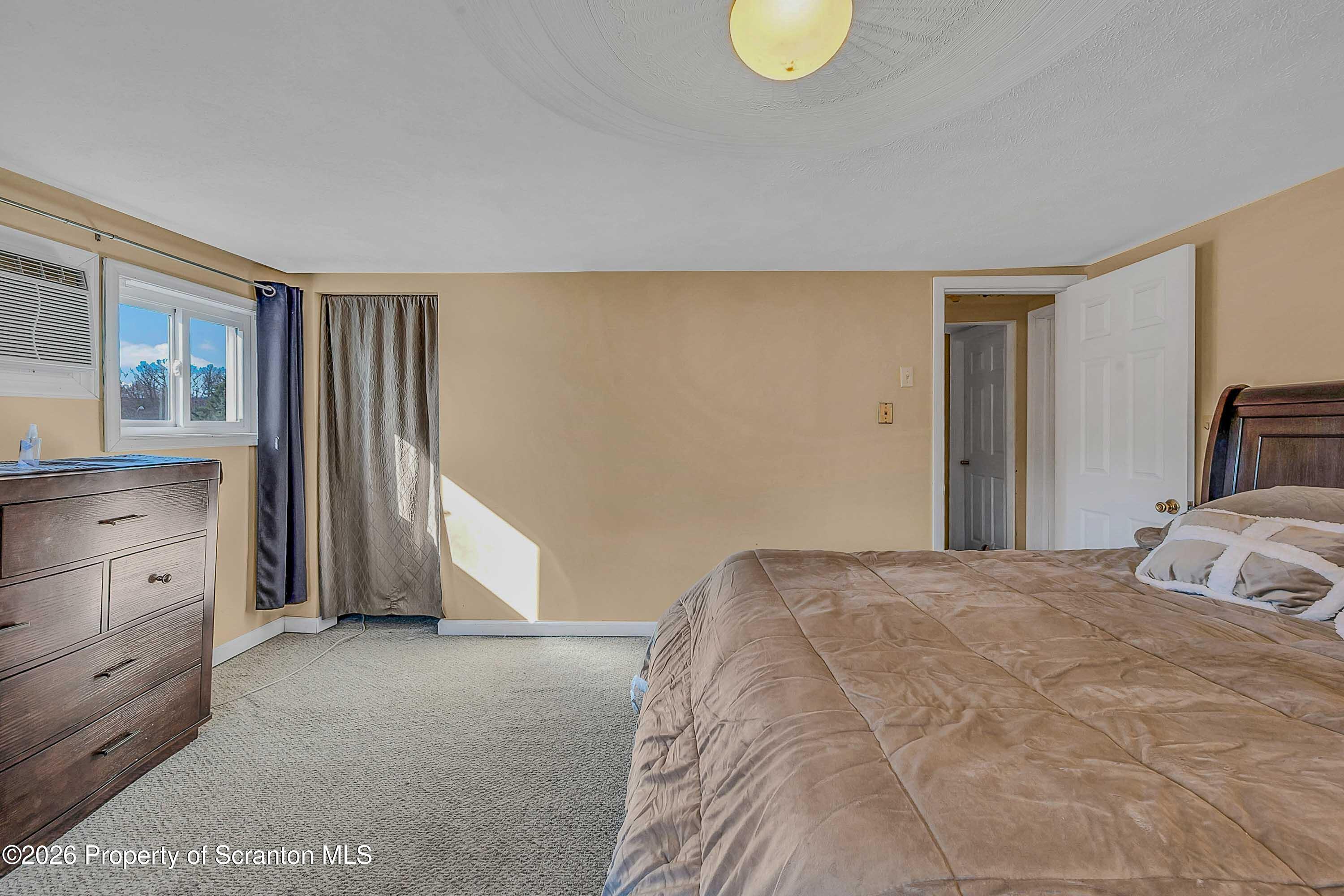 1061 Springbrook Avenue Moosic, PA 18507 - Photo 24 of 30 Springbrook -27