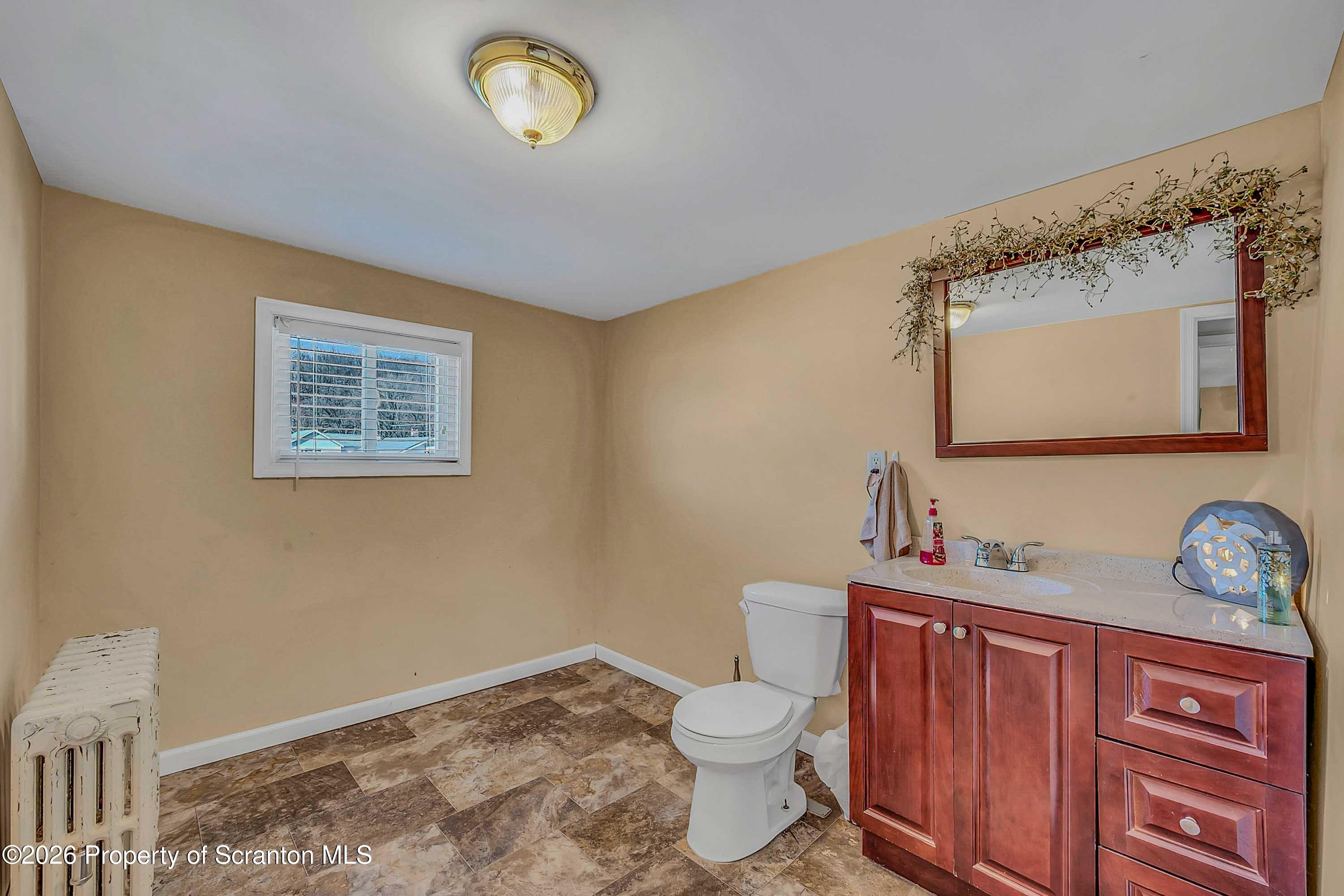 1061 Springbrook Avenue Moosic, PA 18507 - Photo 27 of 30 Springbrook -30