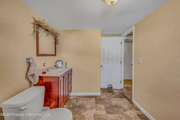 $250,000 | 1061 Springbrook Avenue, Moosic, PA 18507