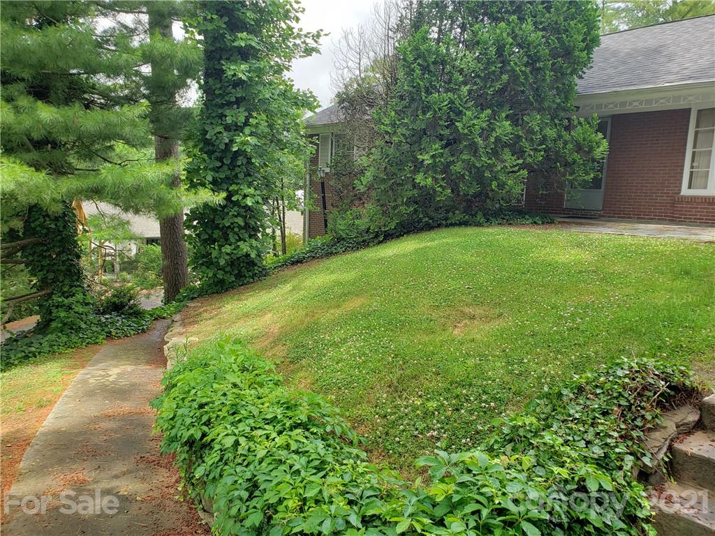 4 Club View Road Asheville, NC 28804 - Photo 3 of 9 Gallery Image 3