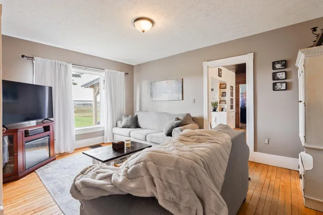 $315,000 | 2046 East Ridge Road, Athens, ME 04912