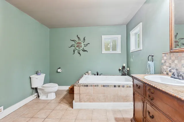 $315,000 | 2046 East Ridge Road, Athens, ME 04912