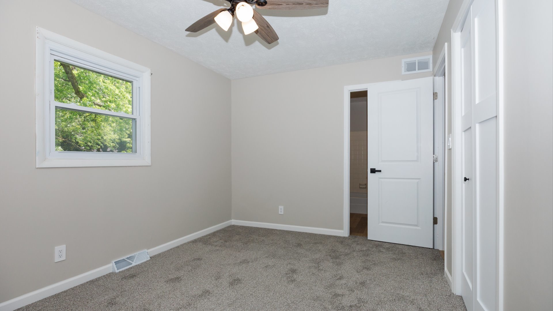 700 Kathleen Drive Normal, IL 61761 - Photo 5 of 48