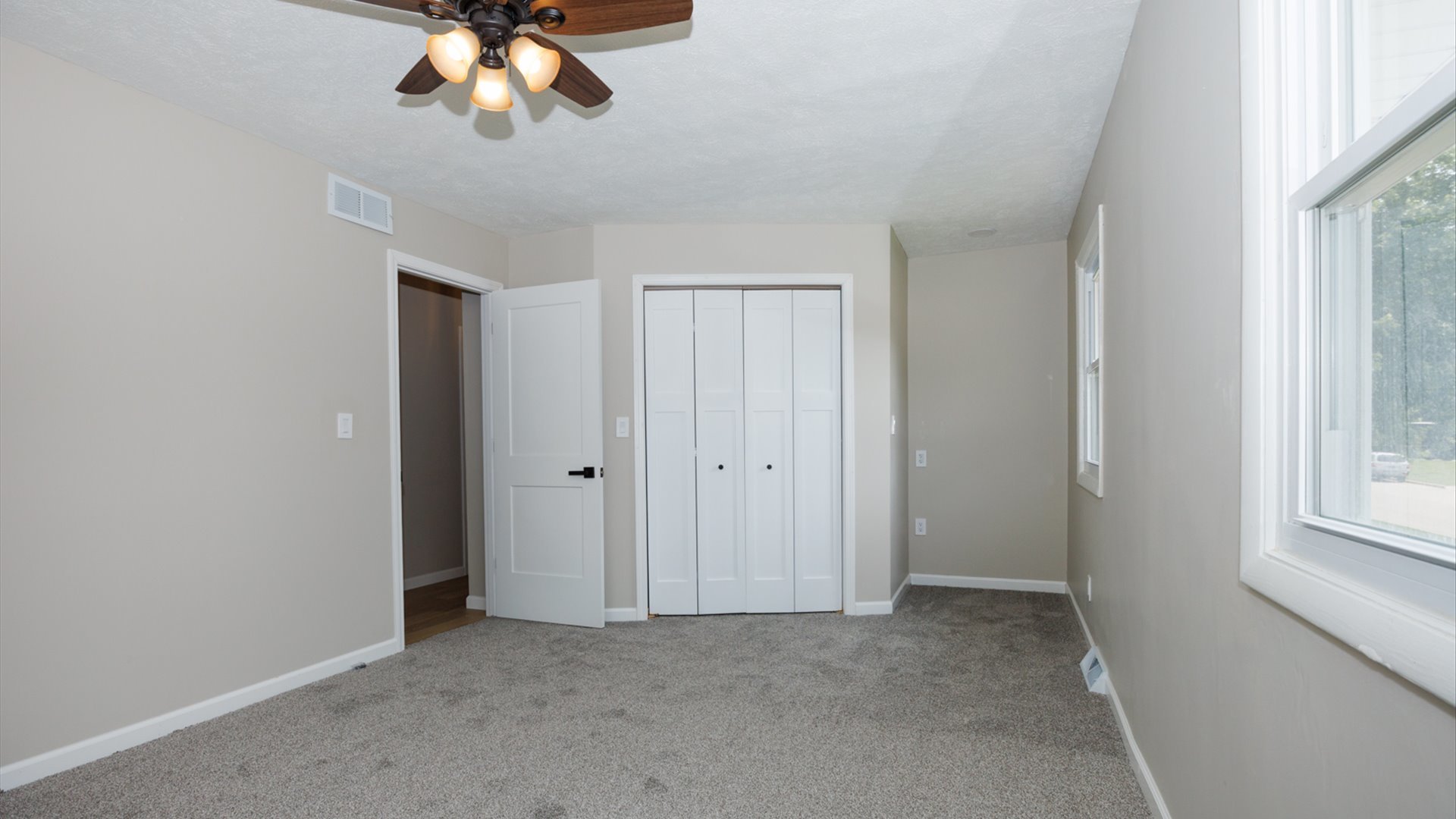 700 Kathleen Drive Normal, IL 61761 - Photo 8 of 48