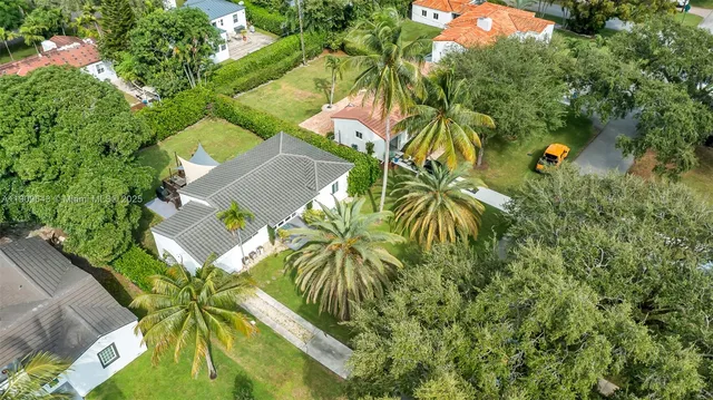 $950,000 | 125 Northwest 100th Terrace, Miami Shores, FL 33150
