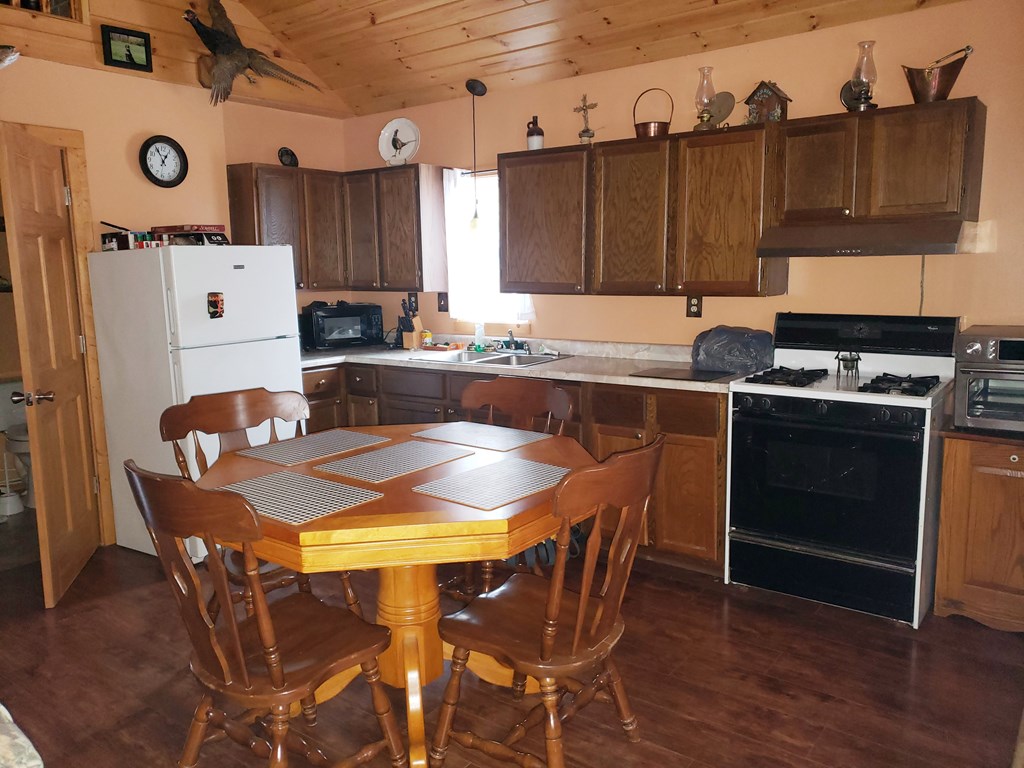 190 Stoney Point Road Marienville, PA 16239 - Photo 3 of 13