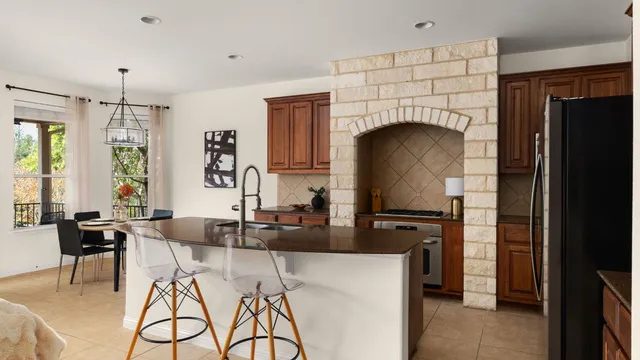$479,900 | 199 Limestone Trail, Austin, TX 78737